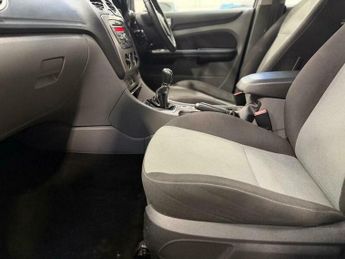 Ford Focus 1.8 Zetec 5dr
