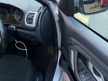 Skoda Roomster 1.6 16V 3 MPV 5dr Petrol Tiptronic (185 g/km, 105 bhp)