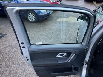 Skoda Roomster 1.6 16V 3 MPV 5dr Petrol Tiptronic (185 g/km, 105 bhp)