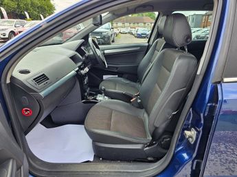 Vauxhall Astra 1.6i 16v Design Easytronic 5dr