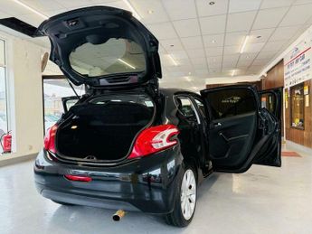 Peugeot 208 1.6 VTi Feline Euro 5 5dr