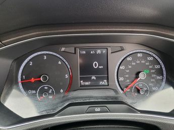Volkswagen T-Roc SE TDI DSG