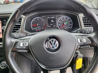 Volkswagen T-Roc SE TDI DSG