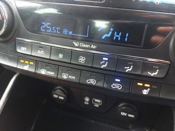 Hyundai Tucson CRDI PREMIUM