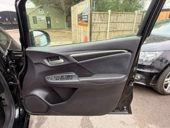Honda Jazz 1.5 /Fit / Vitz Automatic Hybrid 5dr