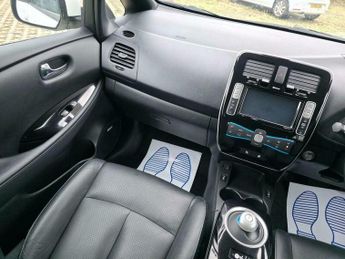 Nissan Leaf 24kWh Tekna Auto 5dr