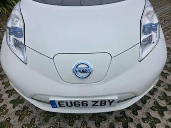 Nissan Leaf 24kWh Tekna Auto 5dr