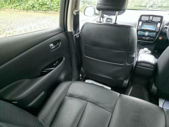 Nissan Leaf 24kWh Tekna Auto 5dr
