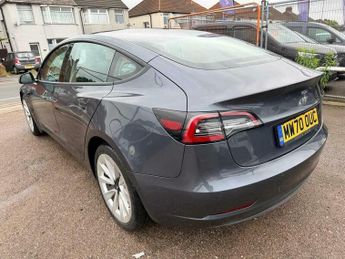 Tesla Model 3 Standard Range Plus Auto RWD 4dr