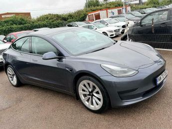 Tesla Model 3 Standard Range Plus Auto RWD 4dr