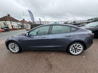 Tesla Model 3 Standard Range Plus Auto RWD 4dr