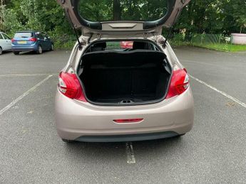 Peugeot 208 1.2 VTi PureTech Active Euro 5 5dr