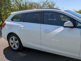 Vauxhall Astra 2.0 CDTi SRi Sports Tourer Auto Euro 5 5dr
