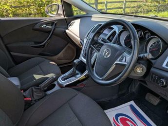 Vauxhall Astra 2.0 CDTi SRi Sports Tourer Auto Euro 5 5dr