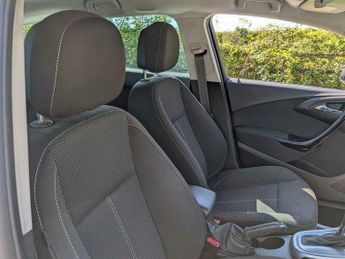 Vauxhall Astra 2.0 CDTi SRi Sports Tourer Auto Euro 5 5dr