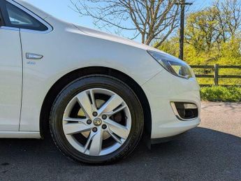 Vauxhall Astra 2.0 CDTi SRi Sports Tourer Auto Euro 5 5dr