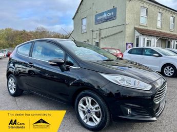 Ford Fiesta ZETEC LOW MILEAGE+£20 TAX+NAV