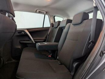 Toyota RAV4 2.5 VVT-h Business Edition Plus CVT Euro 6 (s/s) 5dr