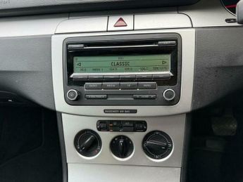 Volkswagen Passat 2.0 TDI Highline Plus DSG Euro 5 4dr