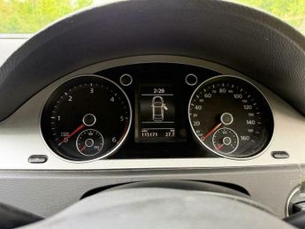 Volkswagen Passat 2.0 TDI Highline Plus DSG Euro 5 4dr