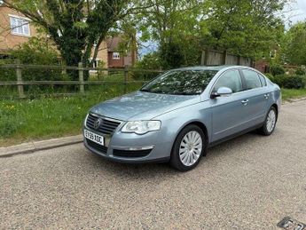 Volkswagen Passat 2.0 TDI Highline Plus DSG Euro 5 4dr