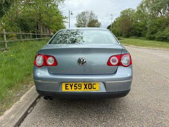 Volkswagen Passat 2.0 TDI Highline Plus DSG Euro 5 4dr