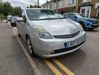 Toyota Prius 1.5 T Spirit CVT 5dr
