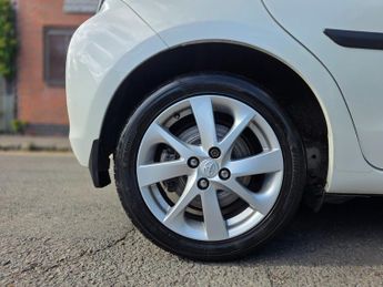 Toyota Yaris VVT-I T SPIRIT