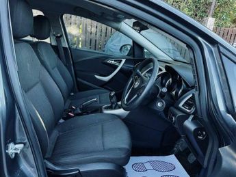 Vauxhall Astra 1.6 16v Exclusiv Euro 5 5dr