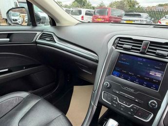 Ford Mondeo 2.0 TiVCT Titanium Edition CVT Euro 6 (s/s) 4dr (18 inch alloys)