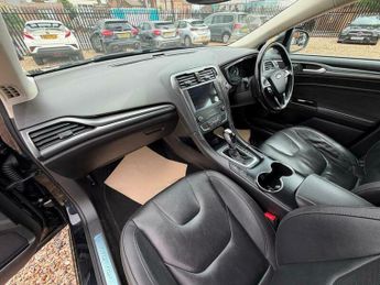 Ford Mondeo 2.0 TiVCT Titanium Edition CVT Euro 6 (s/s) 4dr (18 inch alloys)