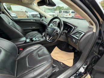 Ford Mondeo 2.0 TiVCT Titanium Edition CVT Euro 6 (s/s) 4dr (18 inch alloys)