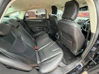 Ford Mondeo 2.0 TiVCT Titanium Edition CVT Euro 6 (s/s) 4dr (18 inch alloys)
