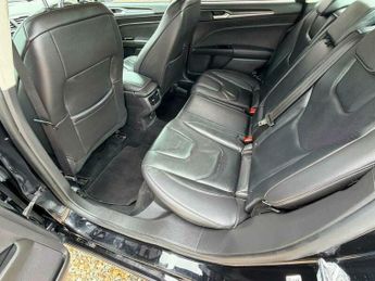 Ford Mondeo 2.0 TiVCT Titanium Edition CVT Euro 6 (s/s) 4dr (18 inch alloys)