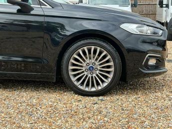 Ford Mondeo 2.0 TiVCT Titanium Edition CVT Euro 6 (s/s) 4dr (18 inch alloys)