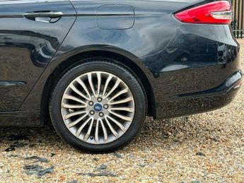 Ford Mondeo 2.0 TiVCT Titanium Edition CVT Euro 6 (s/s) 4dr (18 inch alloys)