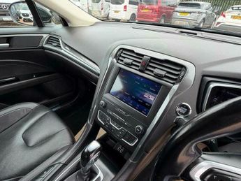 Ford Mondeo 2.0 TiVCT Titanium Edition CVT Euro 6 (s/s) 4dr (18 inch alloys)