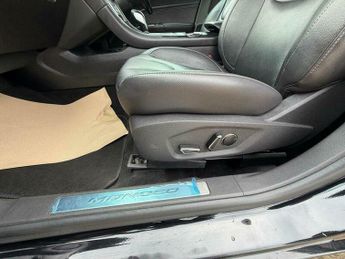 Ford Mondeo 2.0 TiVCT Titanium Edition CVT Euro 6 (s/s) 4dr (18 inch alloys)