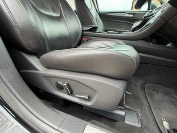 Ford Mondeo 2.0 TiVCT Titanium Edition CVT Euro 6 (s/s) 4dr (18 inch alloys)
