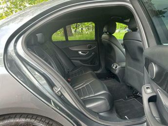 Mercedes-Benz C Class 2.0 C300d AMG Line (Premium) G-Tronic+ Euro 6 (s/s) 4dr
