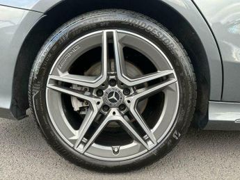 Mercedes-Benz C Class 2.0 C300d AMG Line (Premium) G-Tronic+ Euro 6 (s/s) 4dr