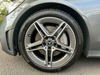 Mercedes-Benz C Class 2.0 C300d AMG Line (Premium) G-Tronic+ Euro 6 (s/s) 4dr