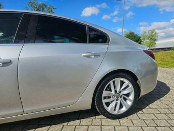 Vauxhall Insignia 2.0 CDTi SRi Nav Auto Euro 5 5dr