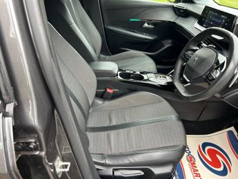 Peugeot 208 PURETECH ALLURE PREMIUM PLUS S/S