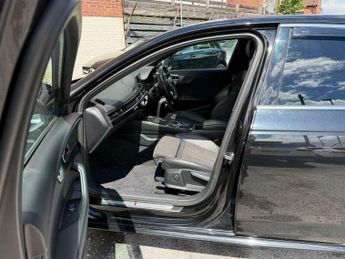 Audi A4 2.0 TDI S line S Tronic quattro Euro 6 (s/s) 4dr