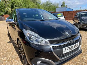 Peugeot 208 BLUE HDI S/S TECH EDITION