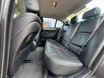 BMW 5 SERIES 2.0 520d Luxury Saloon 4dr Diesel Auto Euro 6 (s/s) (190 ps)