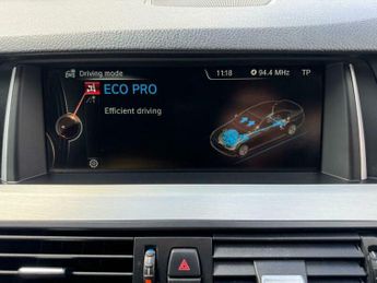 BMW 5 SERIES 2.0 520d Luxury Saloon 4dr Diesel Auto Euro 6 (s/s) (190 ps)