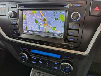 Toyota Auris 1.8 VVT-h Excel CVT Euro 5 (s/s) 5dr