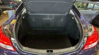 Vauxhall Insignia 1.8 16V Exclusiv Euro 5 5dr